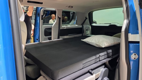 Volkswagen maakt van de ID. Buzz nu echt een California camperbus - foto 3