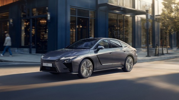 Lexus ES: elektrische sedan komt in 2026