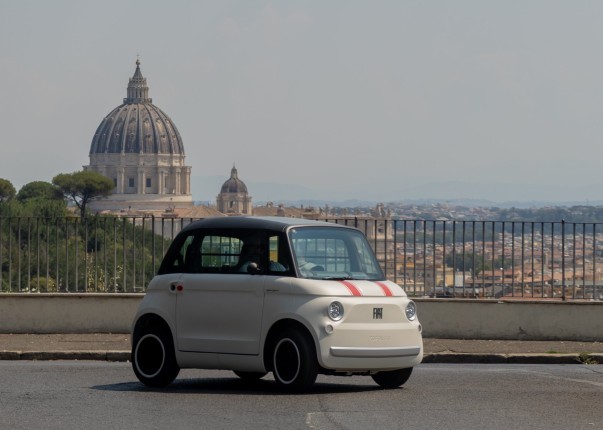 Fiat zet in op micromobiliteit: Multiplina, Topolino én een elektrische driewieler - foto 3