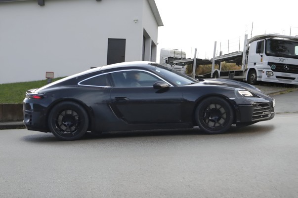 prototype/testvoertuig elektrische Porsche 718 Cayman