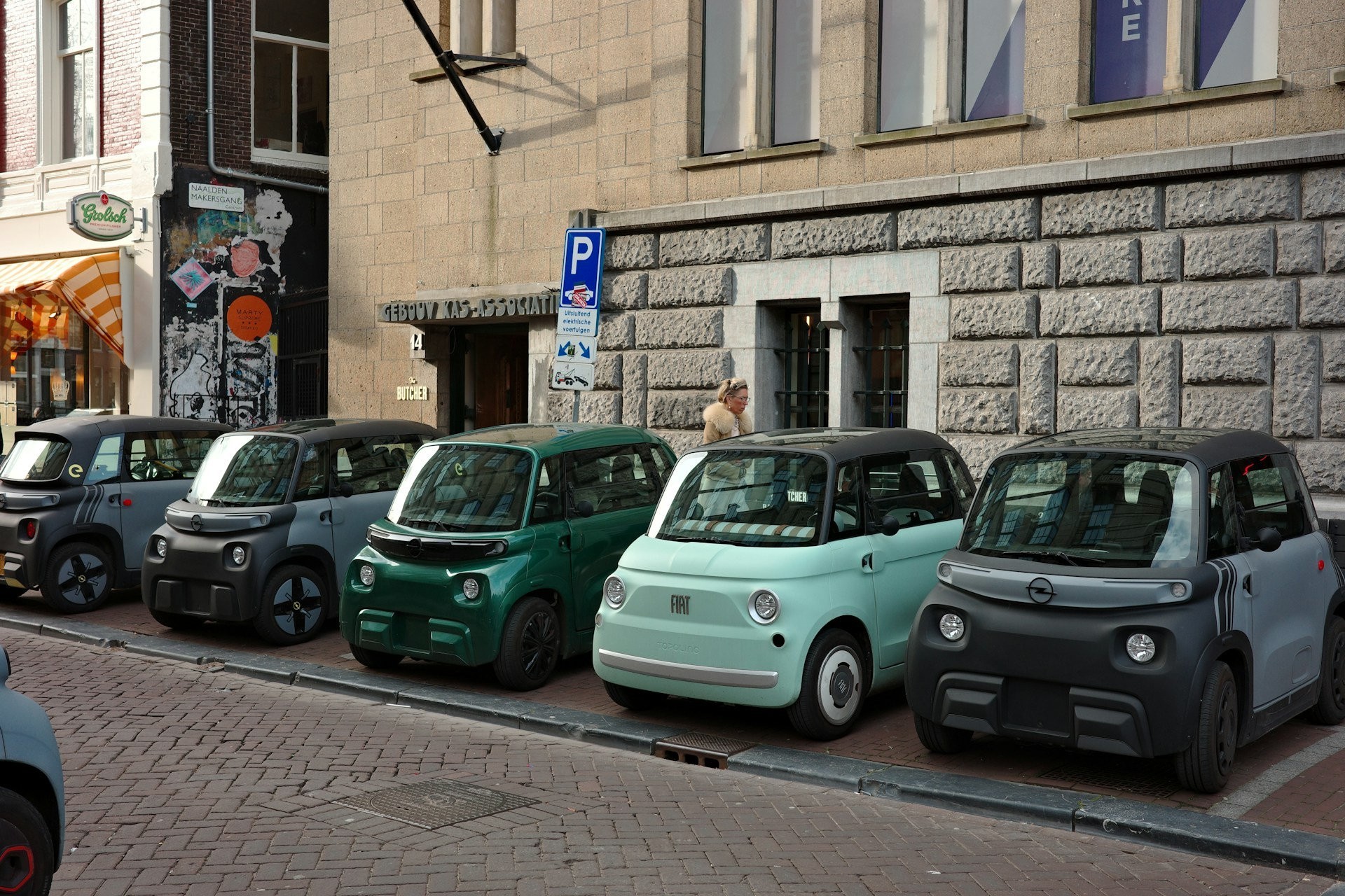 Microcars worden steeds gewoner, maar zijn qua veiligheid geen normale auto's