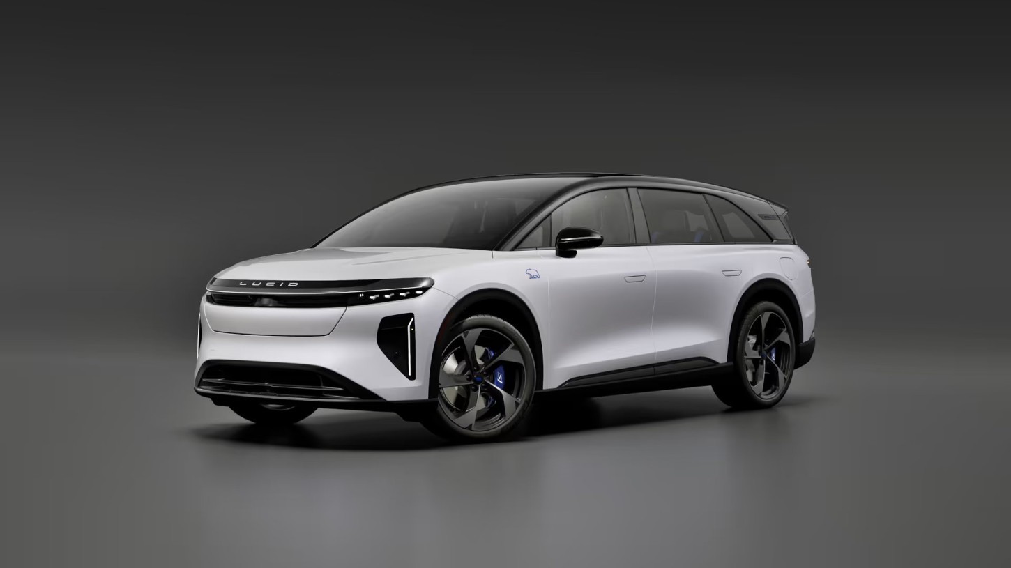 De Lucid Gravity GT-S krijgt 1.070 pk, accelereert in 3,1 seconden naar 96 km/u en biedt plek aan maximaal 7 personen. Vanafprijs: $125.900.